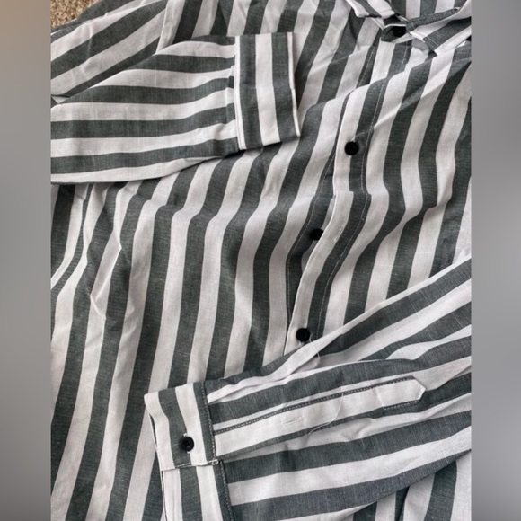 SHEIN striped button down shirt - Picture 7 of 7